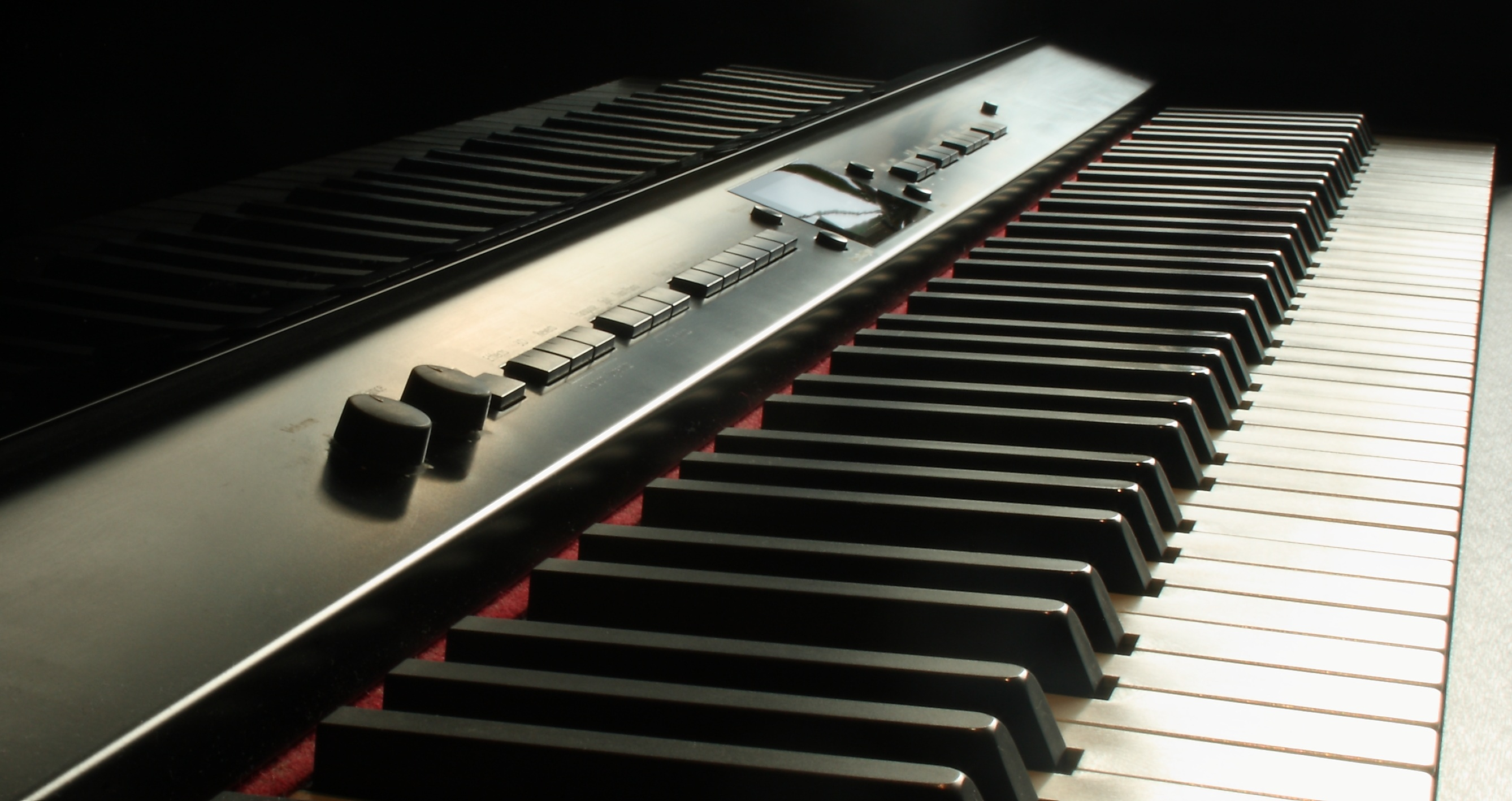 Buy Pianos - Digital for Beginners and Professionals 